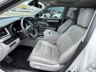 2019 Toyota Highlander XLE FWD
