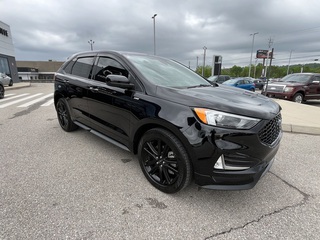 2021 Ford Edge ST-Line FWD