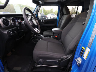 2023 Jeep Gladiator Overland 4WD