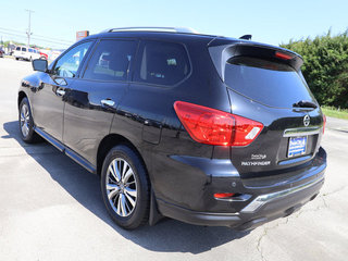 2019 Nissan Pathfinder SL 4WD