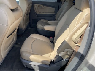 2011 Chevrolet Traverse LT w/2LT AWD