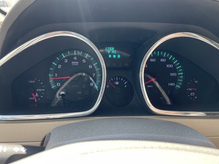 2011 Chevrolet Traverse LT w/2LT AWD