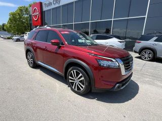 2023 Nissan Pathfinder Platinum 2WD