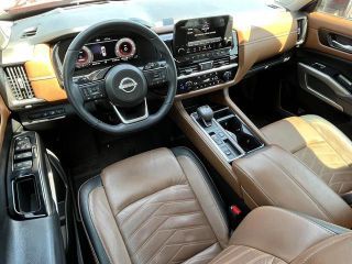 2023 Nissan Pathfinder Platinum 2WD