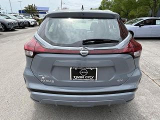 2024 Nissan Kicks SV FWD
