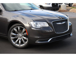 2020 Chrysler 300 Touring RWD
