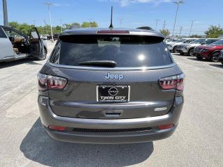 2021 Jeep Compass Latitude FWD