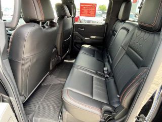 2024 Nissan Frontier PRO-4X 4WD
