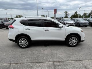 2016 Nissan Rogue S FWD