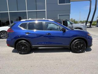 2020 Nissan Rogue SV FWD