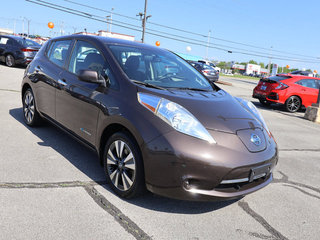 2016 Nissan LEAF SV