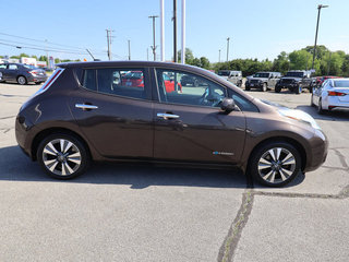 2016 Nissan LEAF SV