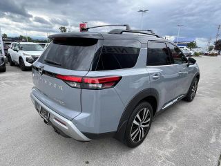 2024 Nissan Pathfinder Platinum 4WD