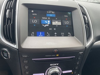 2017 Ford Edge Titanium FWD