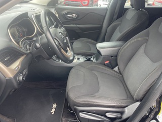 2016 Jeep Cherokee Latitude Altitude FWD