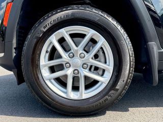 2023 Jeep Grand Cherokee Laredo L