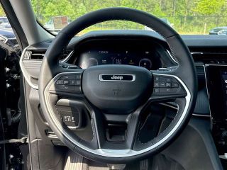 2023 Jeep Grand Cherokee Laredo L