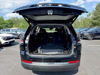 2023 Jeep Grand Cherokee Laredo L