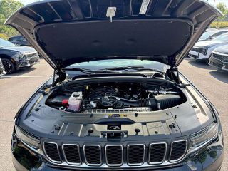2023 Jeep Grand Cherokee Laredo L