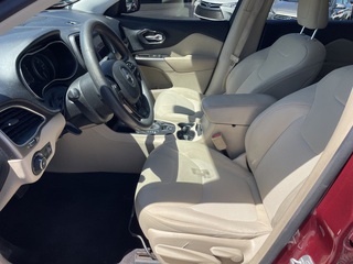 2019 Jeep Cherokee Latitude 2WD