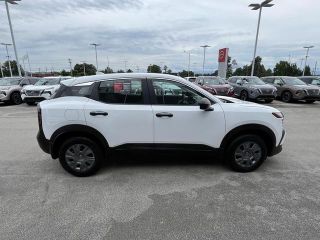 2025 Nissan Kicks S FWD
