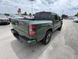 2024 Nissan Frontier SL 4WD