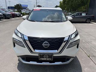 2023 Nissan Rogue Platinum FWD