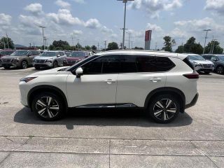 2023 Nissan Rogue Platinum FWD