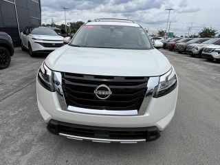 2024 Nissan Pathfinder Platinum 2WD