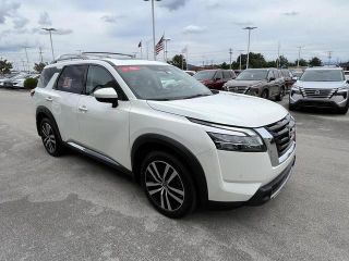 2024 Nissan Pathfinder Platinum 2WD