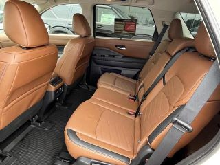 2024 Nissan Pathfinder Platinum 2WD