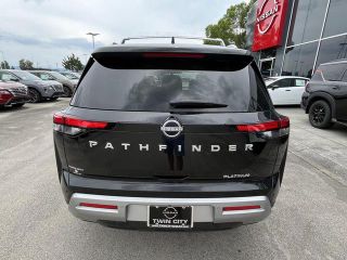 2024 Nissan Pathfinder Platinum 2WD