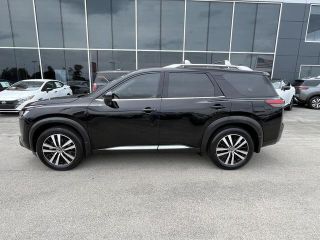 2024 Nissan Pathfinder Platinum 2WD