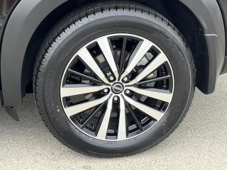 2024 Nissan Pathfinder Platinum 2WD