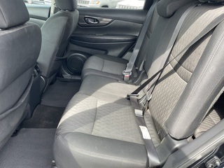 2017 Nissan Rogue SV FWD