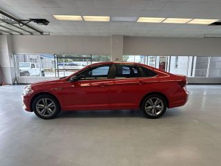 2019 Volkswagen Jetta R-Line