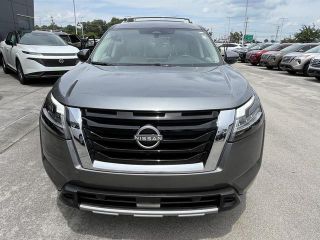 2024 Nissan Pathfinder SL 4WD