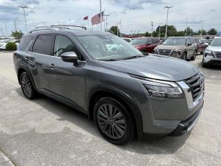2024 Nissan Pathfinder SL 4WD