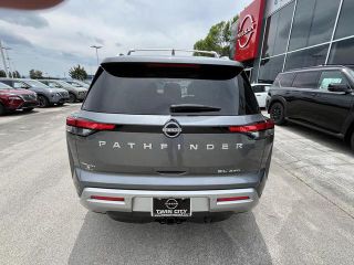 2024 Nissan Pathfinder SL 4WD