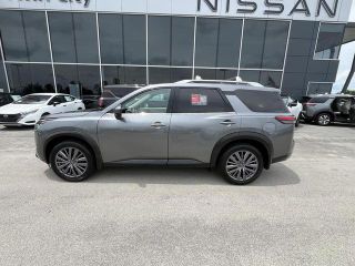 2024 Nissan Pathfinder SL 4WD