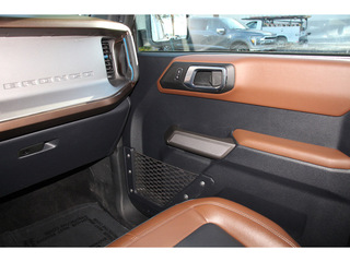 2023 Ford Bronco Base 4 dr 4WD
