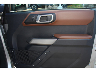 2023 Ford Bronco Base 4 dr 4WD