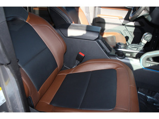 2023 Ford Bronco Base 4 dr 4WD