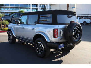 2023 Ford Bronco Base 4 dr 4WD