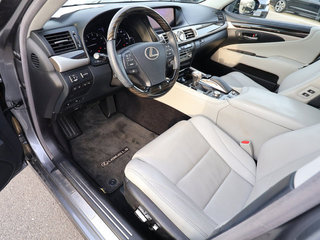 2017 Lexus LS460 RWD