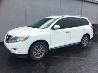 2016 Nissan Pathfinder 