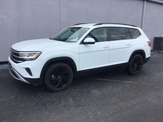 2022 Volkswagen Atlas 2.0T SE w/Technology