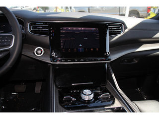 2023 Jeep Wagoneer Series III 4WD