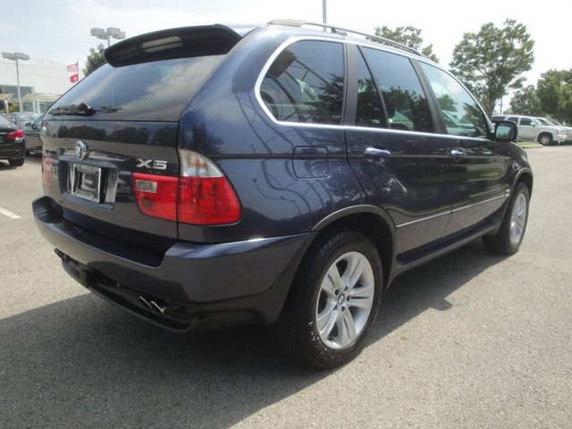 2004 BMW X5 4.4i