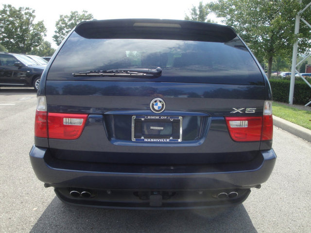 2004 BMW X5 4.4i